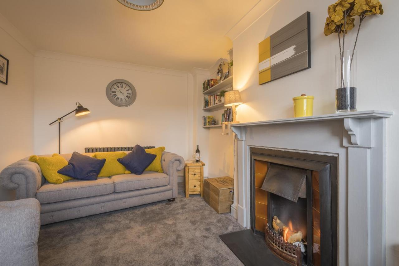 Finest Retreats - Tegannedd - Luxury Grade Ii Listed With Hot Tub Holiday home *